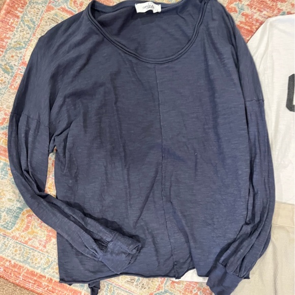 Carly Jean Los Angeles Bundle Tops and Joggers - Picture 3 of 6